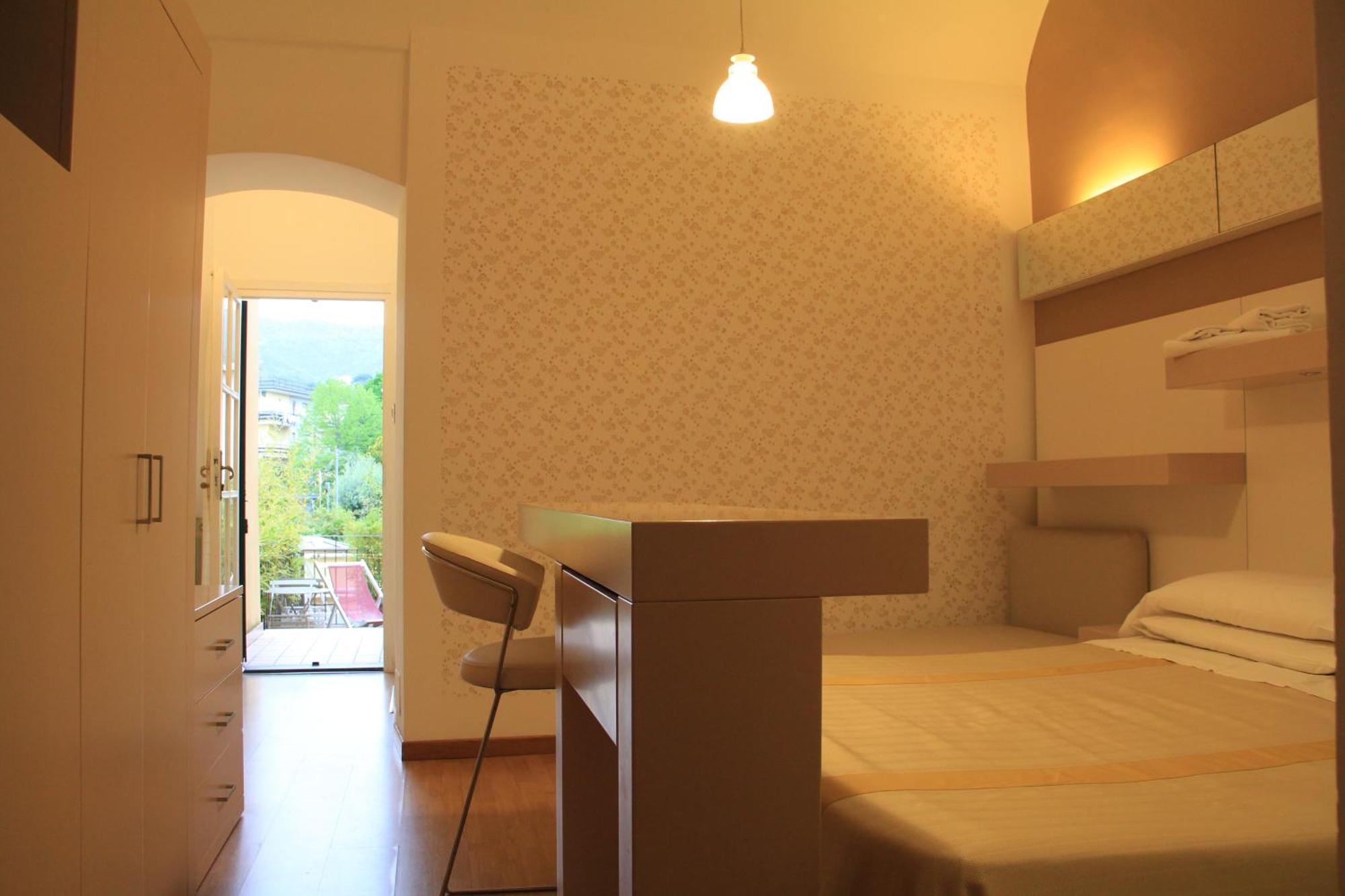 Hotel Melograno スポトルノ エクステリア 写真